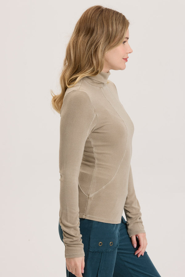 Wearables Rib Sorren Turtleneck 