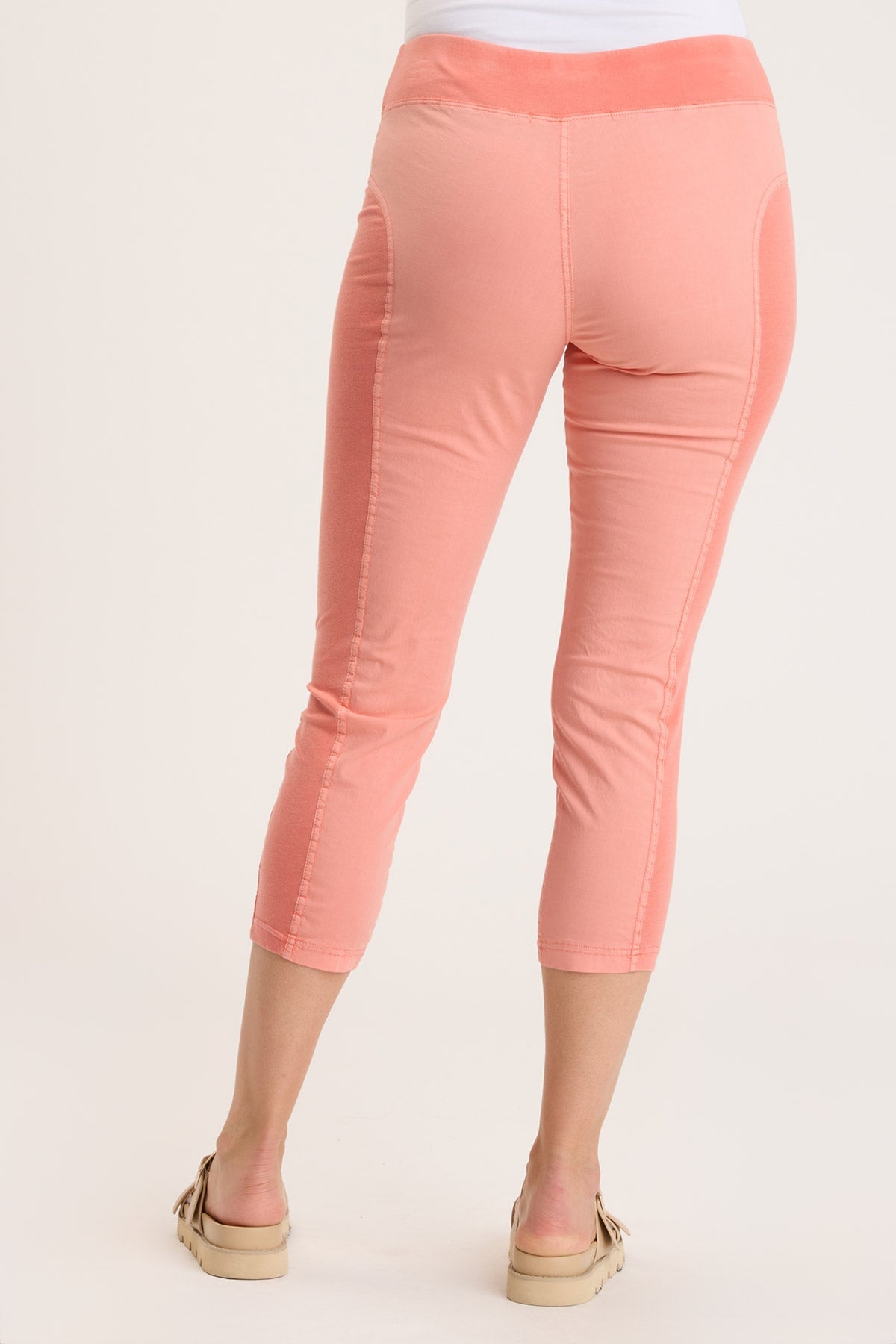 Wearables Jetter Crop Legging 