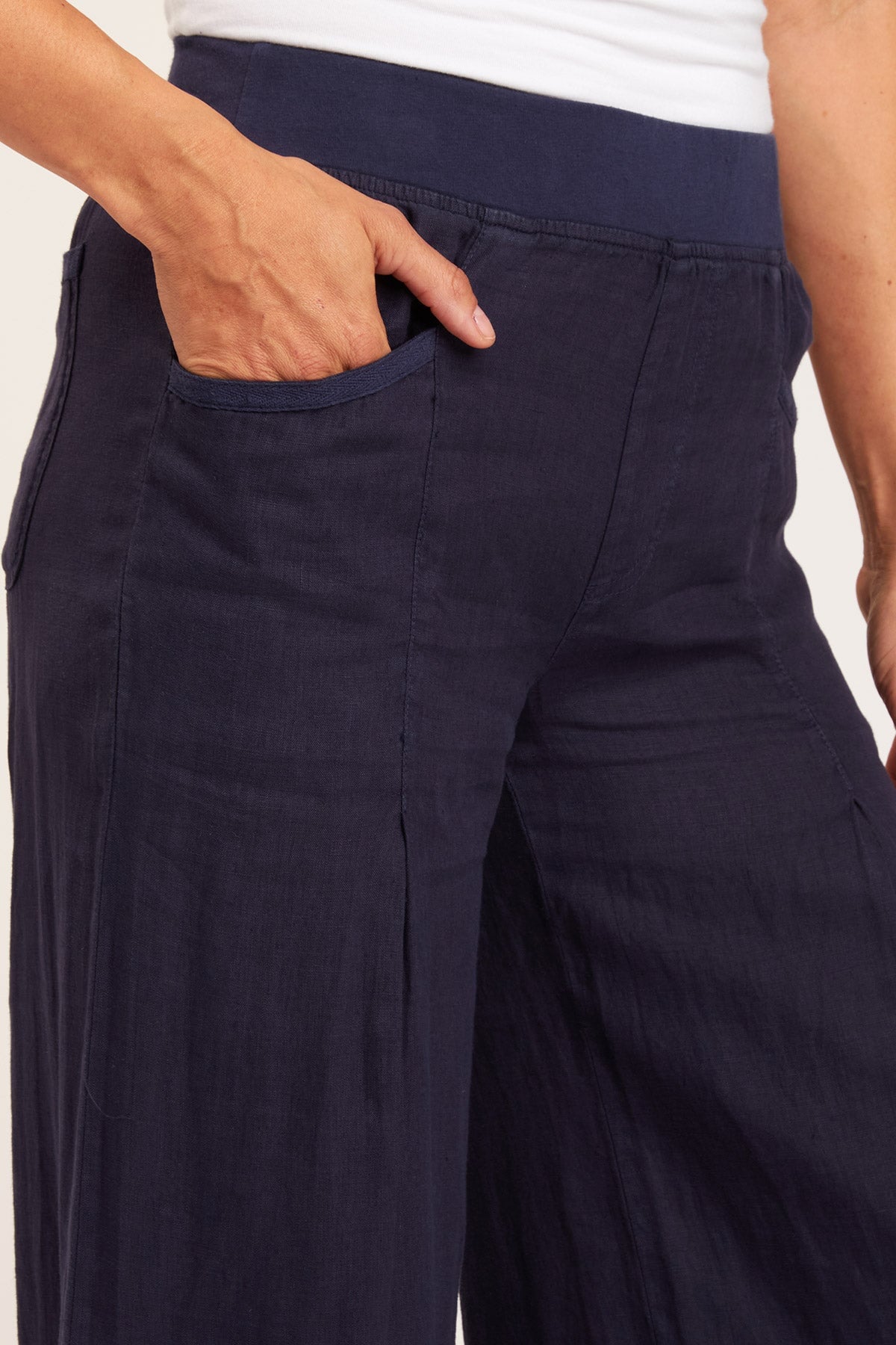 XCVI Teresa Pant 