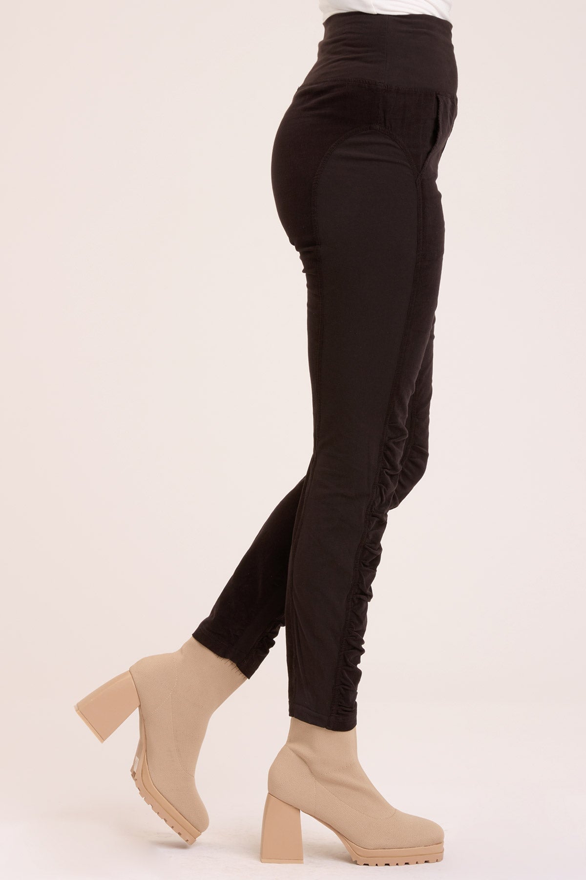 Core by Wearables Cord Penny Legging 