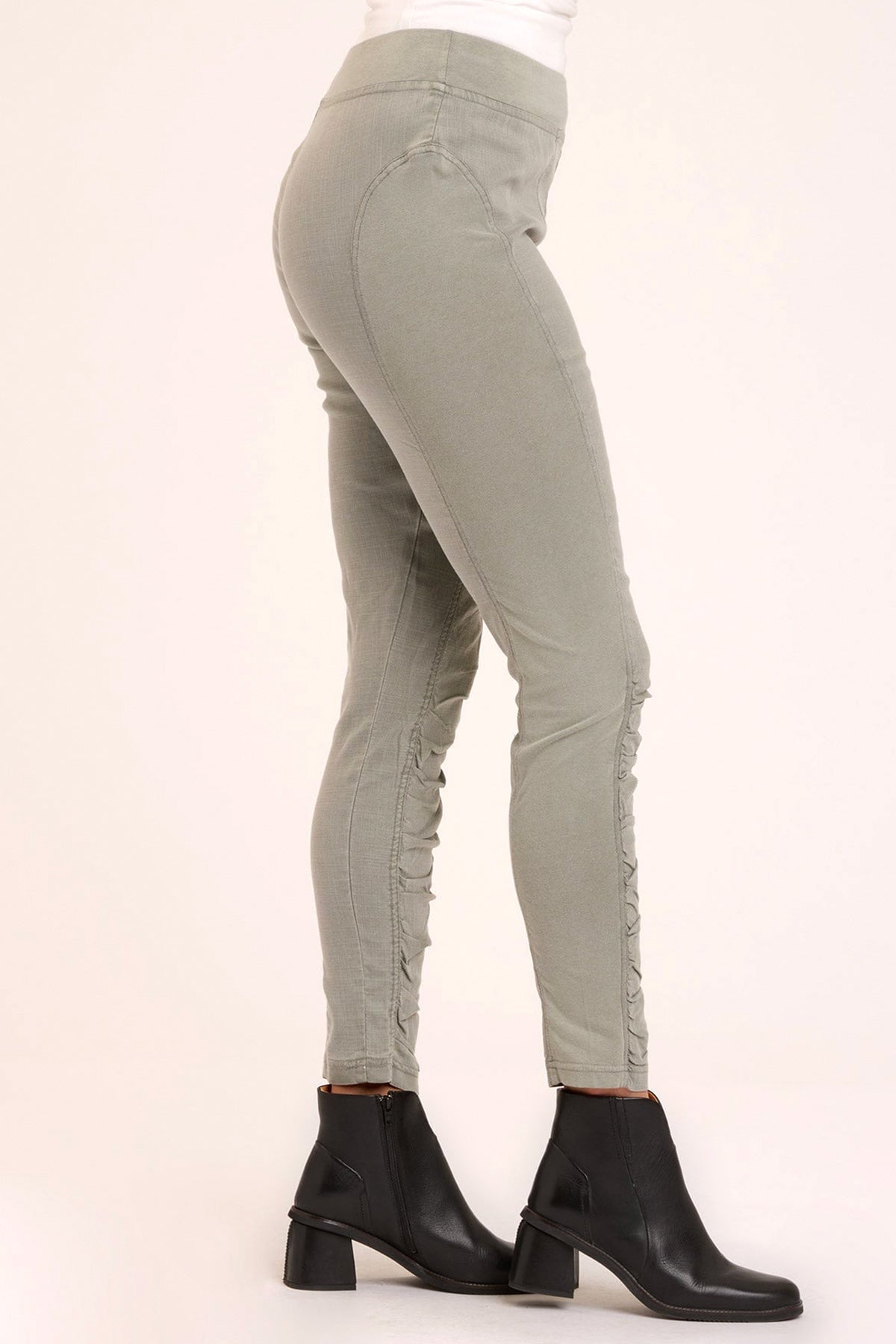 Core by Wearables Twill Alexa Legging 