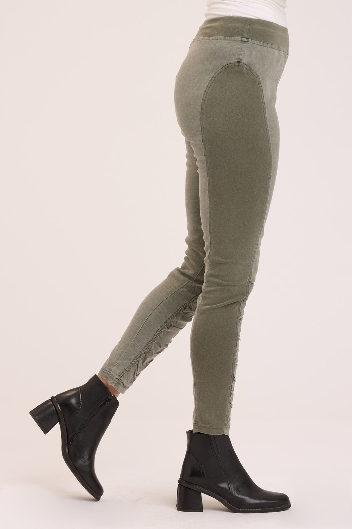 Core by Wearables Twill Alexa Legging 