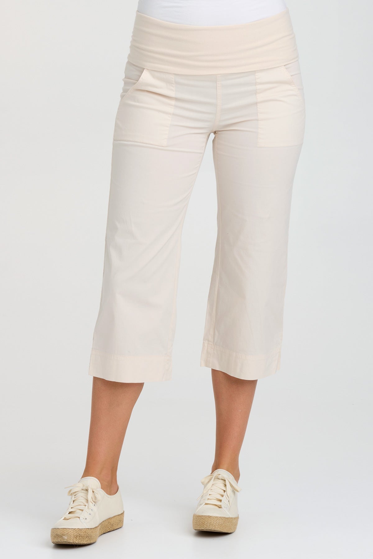 Wearables 4-Pocket Fold Over Crop 