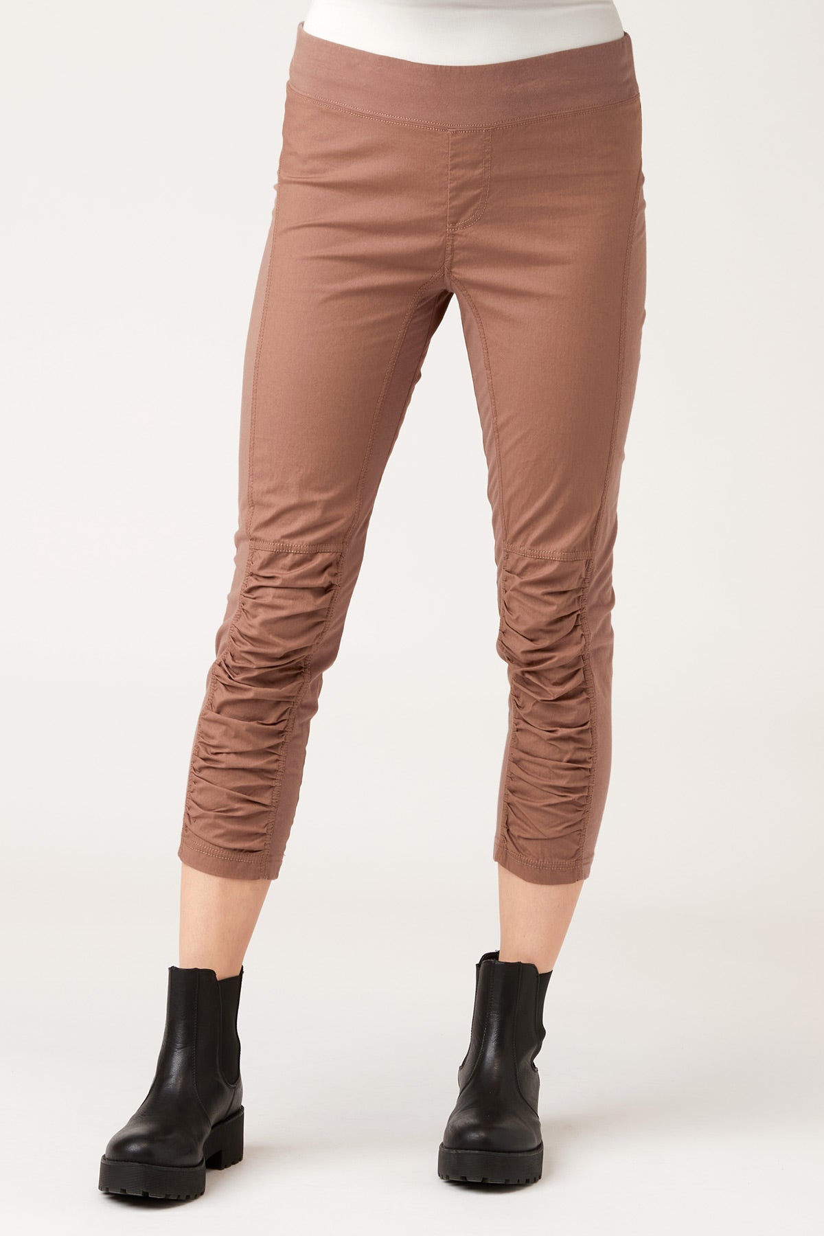 Wearables Jetter Crop Legging 