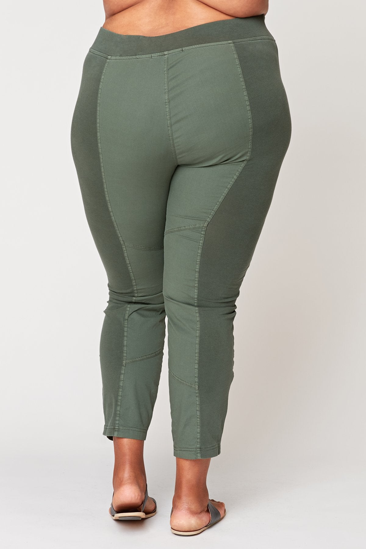 XCVI Plus Dalia Pant 