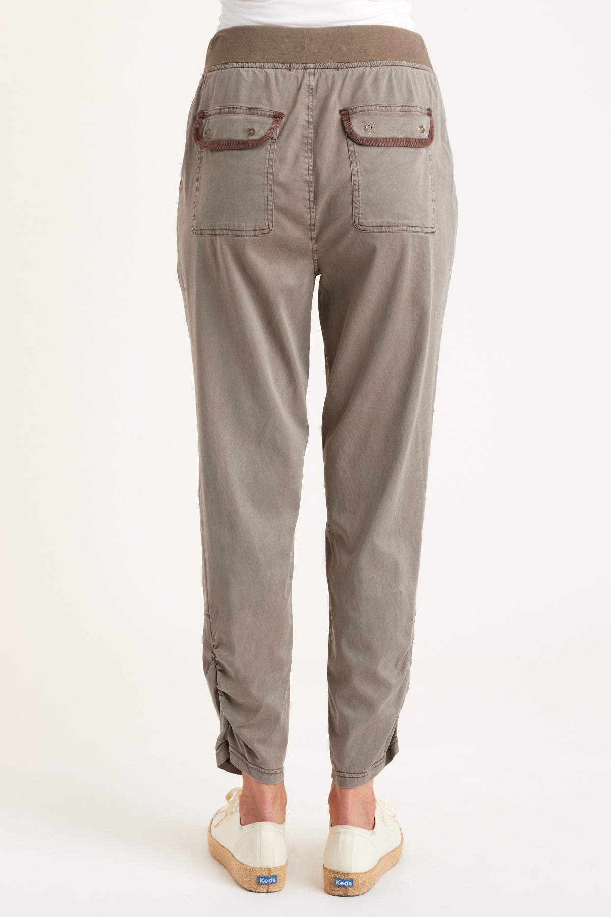 XCVI Leanne Pant 