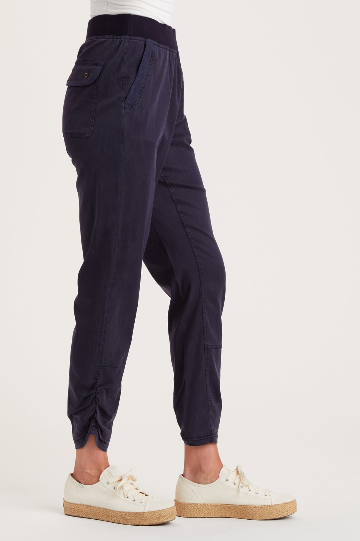 XCVI Leanne Pant 